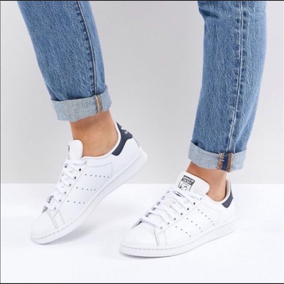 adidas Shoes - 🌎 WOMEN’S ORIGINALS STAN SMITH SHOES 🌎